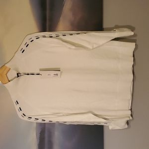 NWT Alison Sheri mock neck Sweater Large. Offwhite w black and grey arm detail